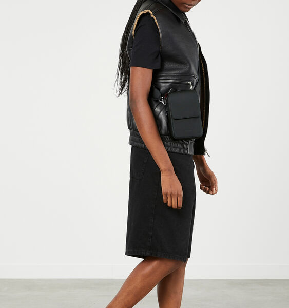 Lost In Berlin Travel Case - The crossover